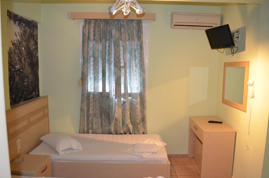 Fontana Rooms Mytilíni Habitación foto